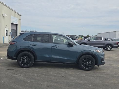 Used 2025 Honda HR-V Sport image 5