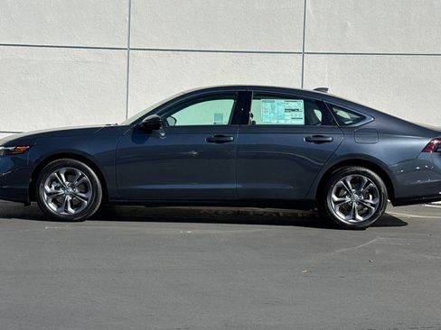 Used 2025 Honda Accord EX-L image 8