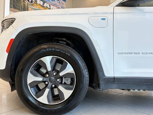 Used 2024 Jeep Grand Cherokee Limited 4xe AWD/4WD image 10