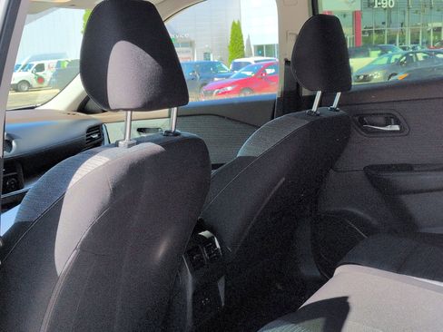 Certified 2023 Nissan Rogue SV image 29