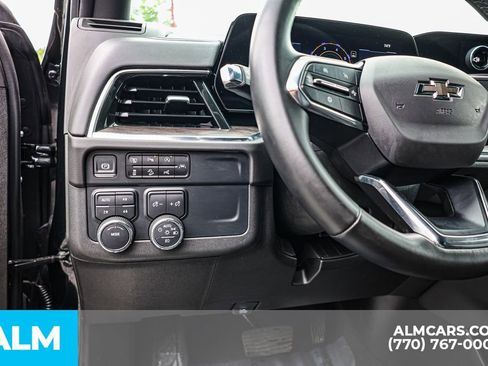 Used 2025 Chevrolet Suburban Z71 AWD/4WD image 28