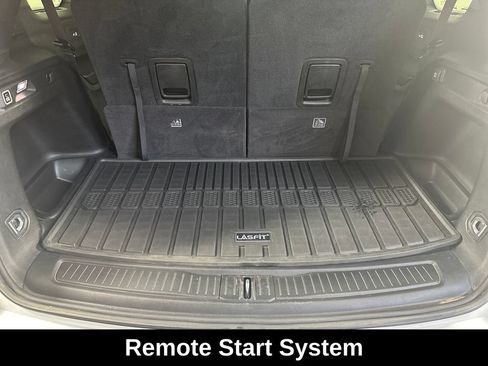 Used 2023 Jeep Grand Cherokee L Laredo AWD/4WD image 11