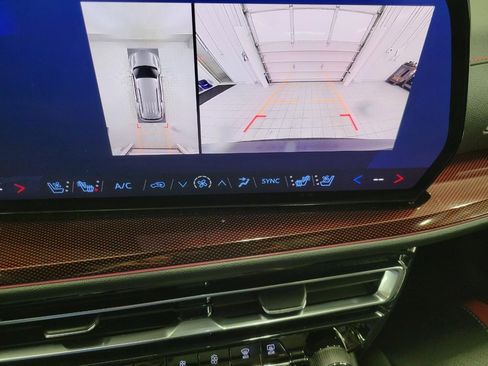 Certified 2024 Chevrolet Traverse RS w/ LPO, Floor Liner Package image 14