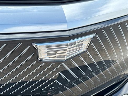 New 2025 Cadillac Lyriq Luxury image 36