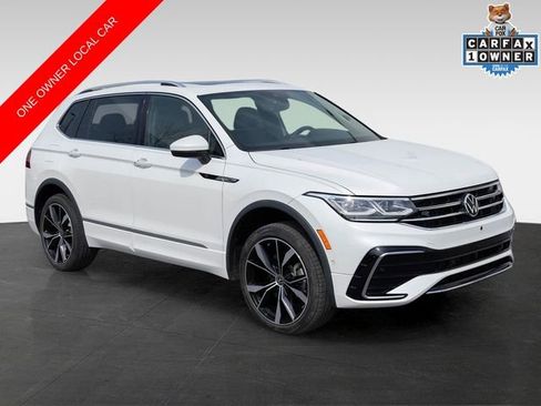 Used 2022 Volkswagen Tiguan SEL R-Line image 12