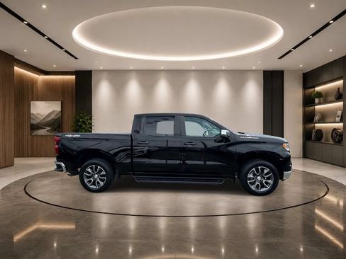 Certified 2023 Chevrolet Silverado 1500 LT AWD/4WD image 2