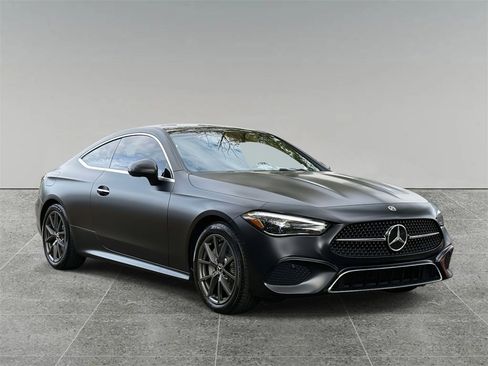 Used 2024 Mercedes-Benz CLE 300 4MATIC Coupe image 9