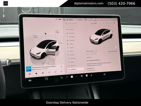 Used 2023 Tesla Model Y Long Range image 30