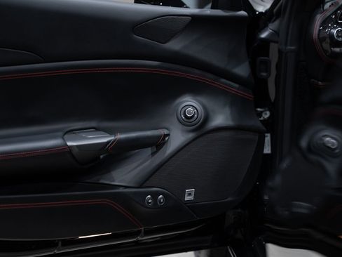 Used 2018 Ferrari 488 Spider image 28