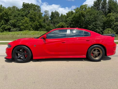 Used 2016 Dodge Charger SRT Hellcat RWD image 8