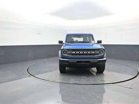 New 2026 Ford Bronco 2-Door image 2