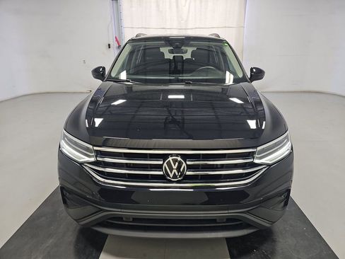 Used 2024 Volkswagen Tiguan S image 2