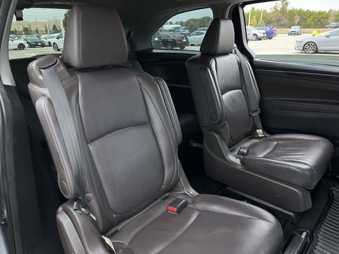 Used 2019 Honda Odyssey EX-L image 27