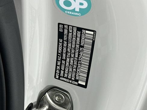 Certified 2020 Porsche 911 Carrera 4S AWD/4WD image 32