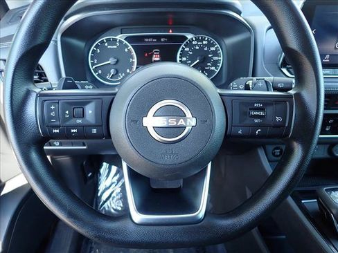 Used 2024 Nissan Rogue S AWD/4WD image 12