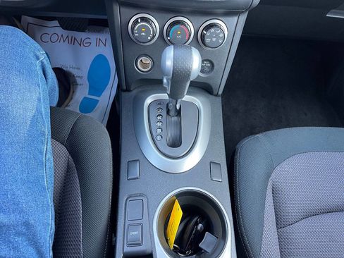 Used 2013 Nissan Rogue SV image 15