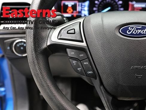 Used 2020 Ford Fusion SE FWD image 15