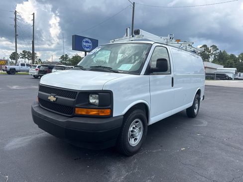 Used 2017 Chevrolet Express 2500 w/ Cold Climate Package RWD image 1