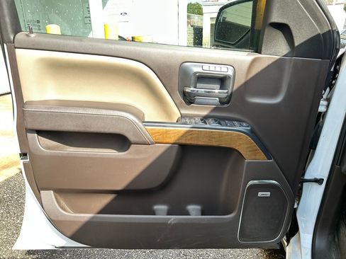 Used 2018 Chevrolet Silverado 1500 LTZ w/ Sport Package image 9