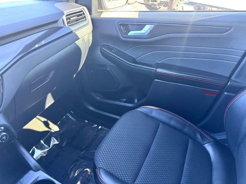 Used 2025 Ford Escape ST-Line w/ Tech Pack #1 image 30
