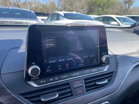 Used 2025 Nissan Altima 2.5 SV image 20