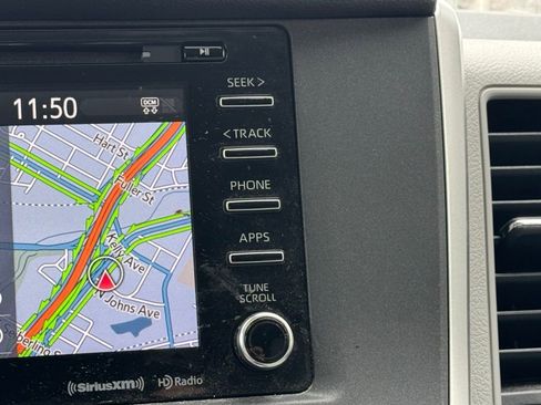 Used 2020 Toyota Sienna AWD image 38