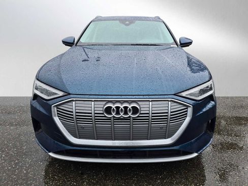 Used 2019 Audi e-tron Premium Plus image 8