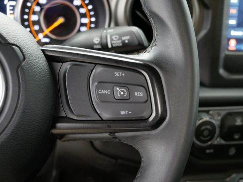 Certified 2019 Jeep Wrangler Sport image 14