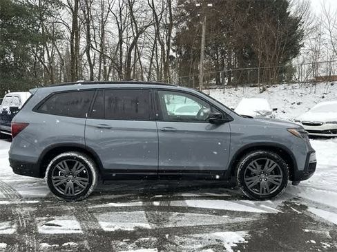 Used 2022 Honda Pilot Sport image 3
