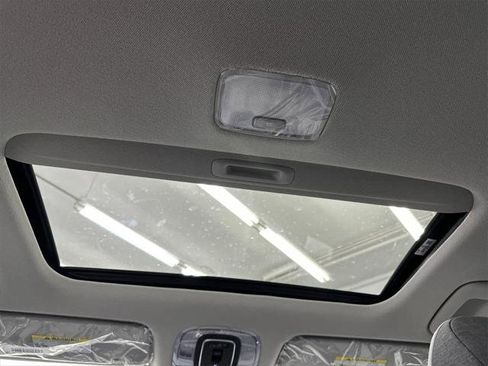 New 2026 Hyundai Elantra Limited image 21