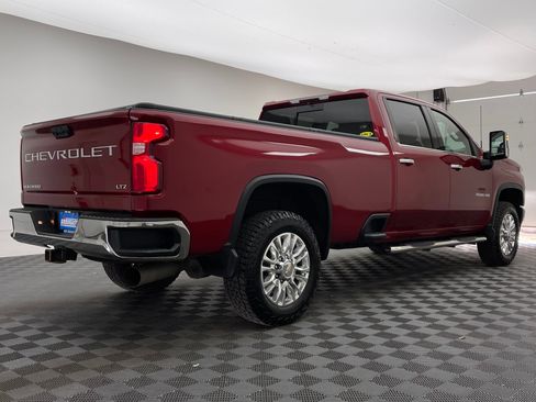 Used 2022 Chevrolet Silverado 3500 LTZ w/ LTZ Convenience Package AWD/4WD image 9