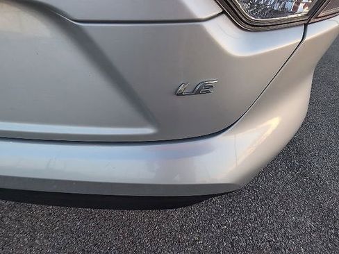 Certified 2025 Toyota Corolla LE image 9