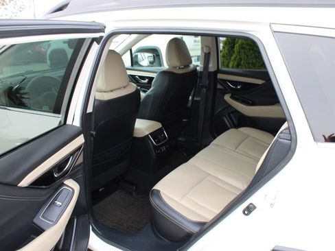 Used 2024 Subaru Outback Limited AWD/4WD image 31