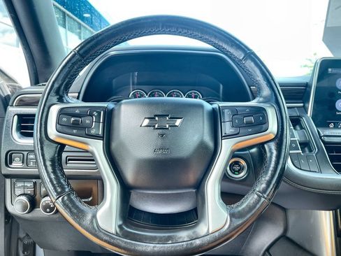 Used 2021 Chevrolet Tahoe Z71 w/ Luxury Package AWD/4WD image 37