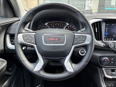 Used 2023 GMC Terrain SLT image 15
