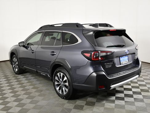 Used 2024 Subaru Outback Limited XT AWD/4WD image 7