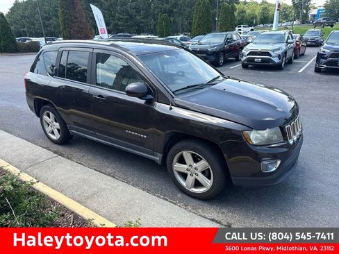 Used 2014 Jeep Compass Latitude FWD image 1