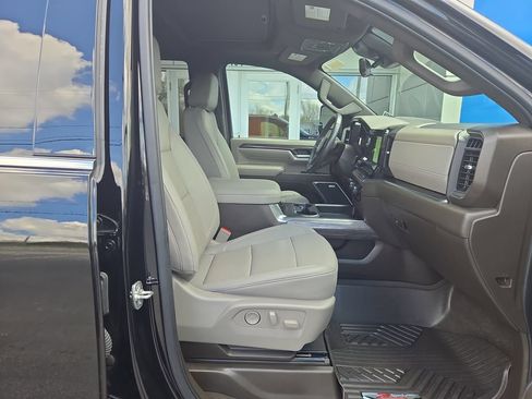 Certified 2025 Chevrolet Silverado 2500 LTZ w/ LTZ Premium Package AWD/4WD image 19