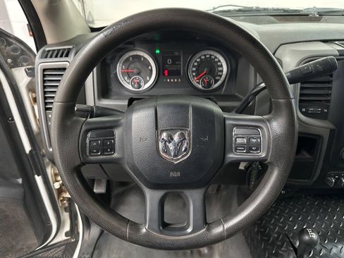 Used 2014 RAM 3500 Tradesman w/ Chrome Appearance Group image 18