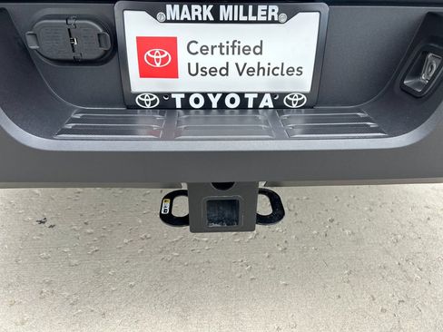 Certified 2025 Toyota Tacoma SR5 AWD/4WD image 29