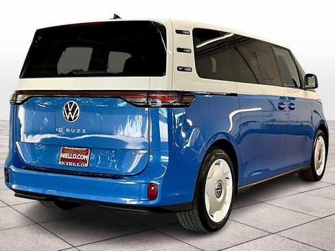 New 2025 Volkswagen ID. Buzz 1st Edition image 4