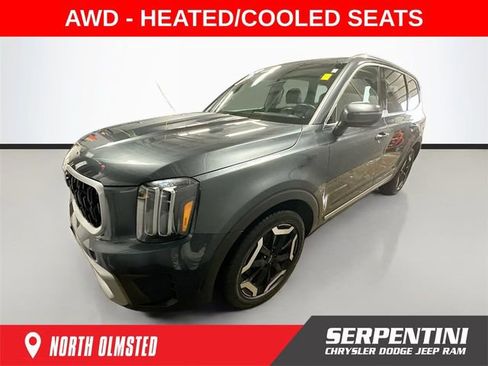 Used 2023 Kia Telluride EX w/ EX Captain's Chair Package image 1