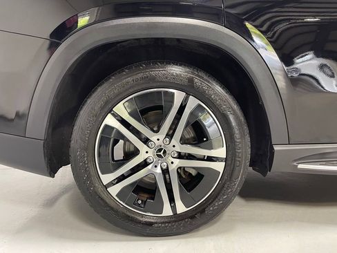 Used 2022 Mercedes-Benz GLS 450 4MATIC image 15