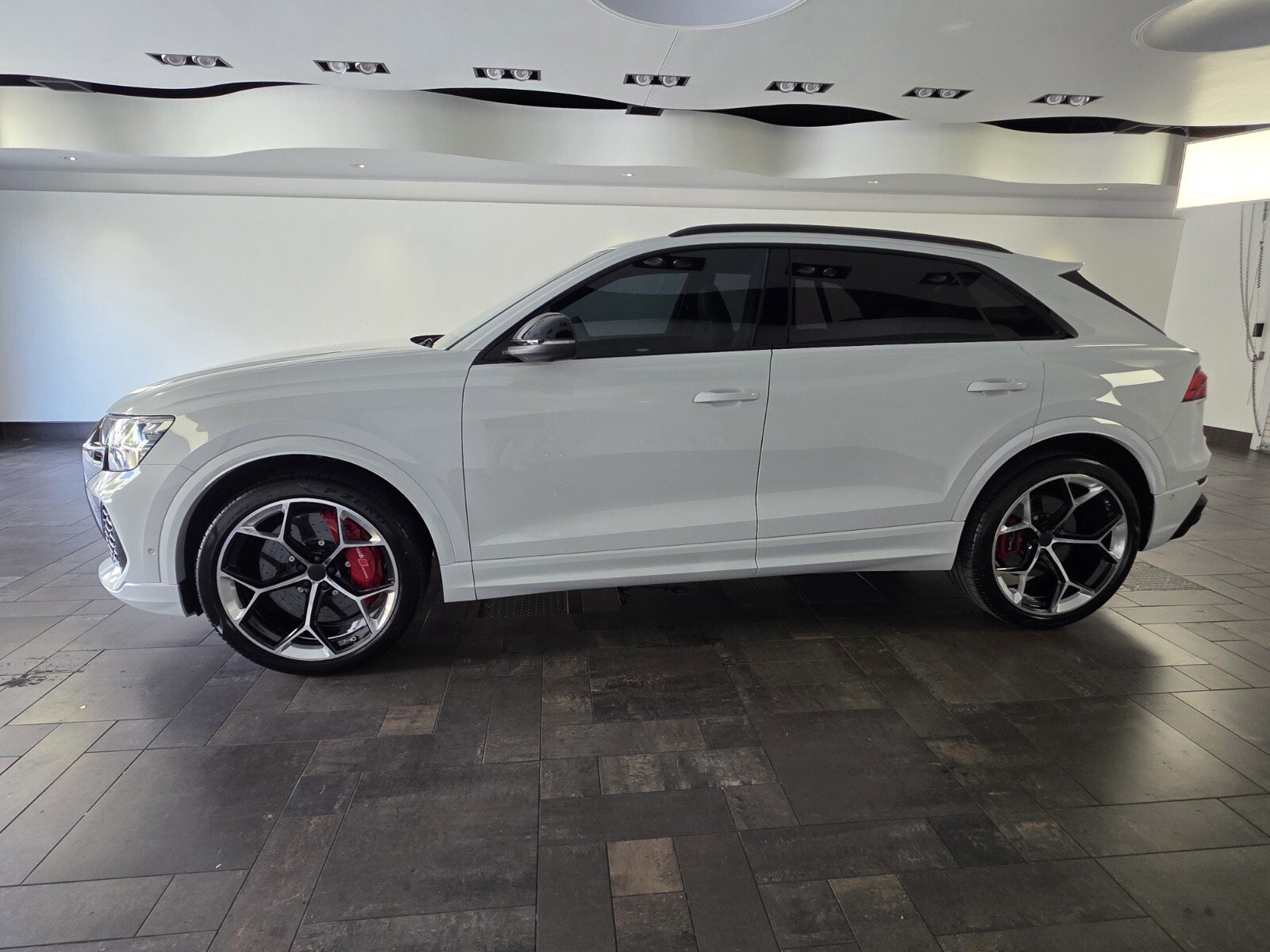 Used 2026 Audi RS Q8 performance AWD/4WD image 3