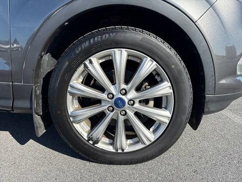 Used 2017 Ford Escape Titanium FWD image 11