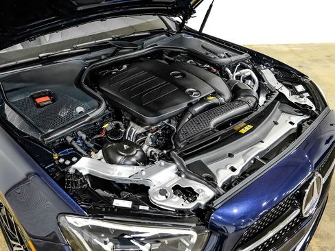 Used 2022 Mercedes-Benz E 350 Sedan w/ AMG Line Exterior image 43