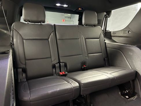 Used 2025 Chevrolet Tahoe LT AWD/4WD image 14