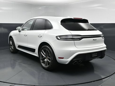 Used 2025 Porsche Macan AWD/4WD image 10
