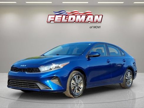 Used 2023 Kia Forte LXS FWD image 1