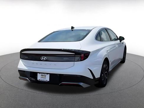 Used 2025 Hyundai Sonata SEL FWD image 11
